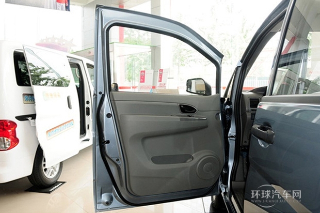 2014款 1.5L 手動標準型7座 國IV