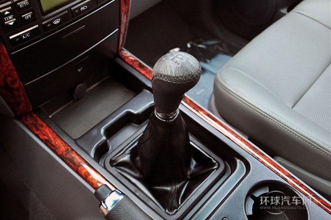 2012款 3.2T至尊版 兩驅柴油標準型