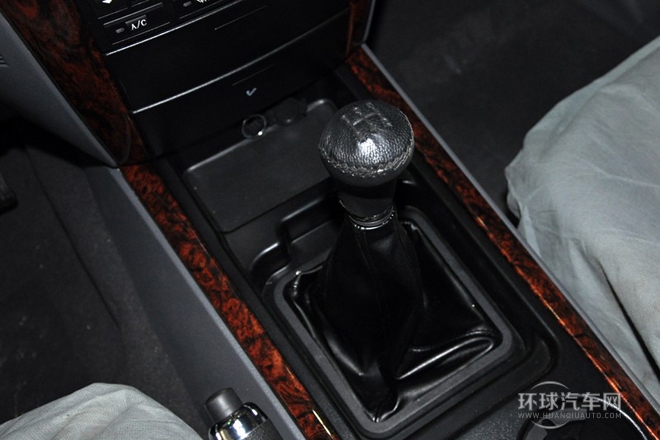 2012款 3.2T至尊版 兩驅(qū)柴油豪華型