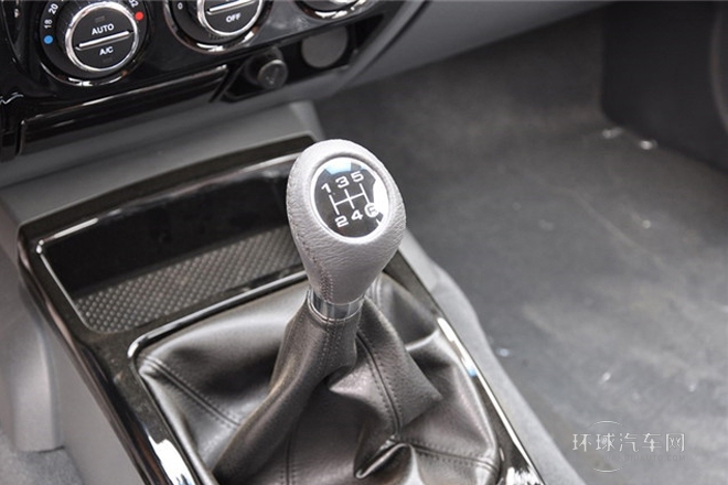 2013款 2.4L歐洲版 兩驅(qū)精英型大雙排