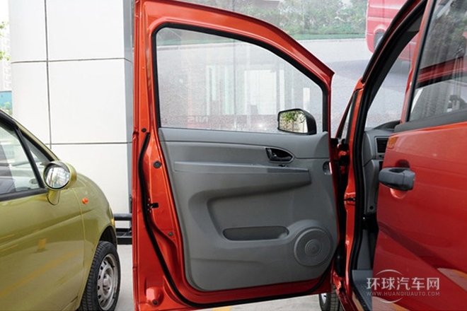 2014款 1.5L 手動標準型5座 國IV