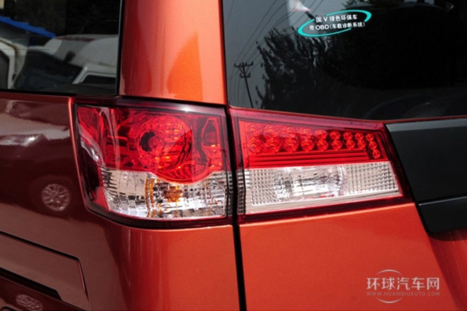 2014款 1.5L 手動標準型5座 國IV