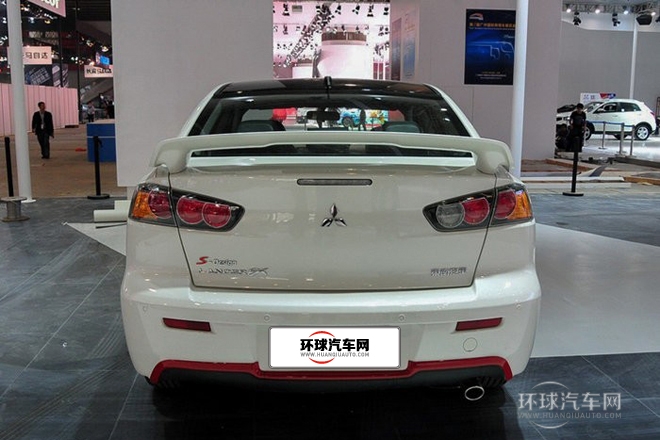 2014款 競速版 1.8L CVT舒適型