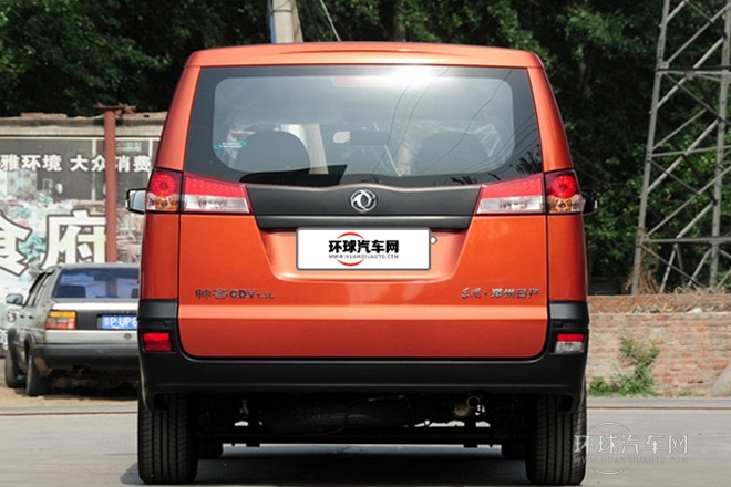 2014款 1.5L 手動標準型5座 國IV