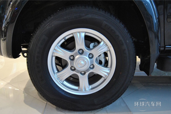 2013款 2.4L歐洲版 兩驅領航型小雙排