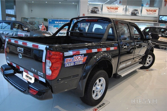 2013款 2.4L歐洲版 兩驅(qū)領(lǐng)航型小雙排