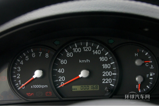 2012款 2.0L 兩驅(qū)公務(wù)版