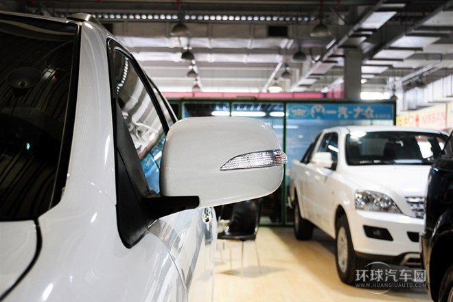 2011款 2.0L 超豪華型