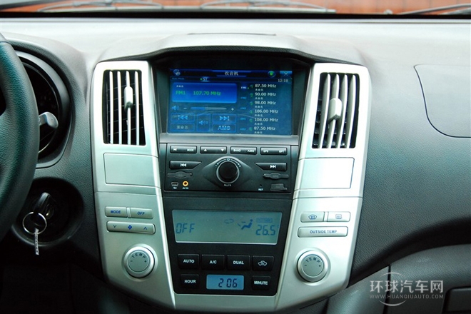 2011款 2.4L 超豪華型