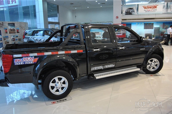 2013款 2.4L歐洲版 兩驅(qū)領(lǐng)航型小雙排