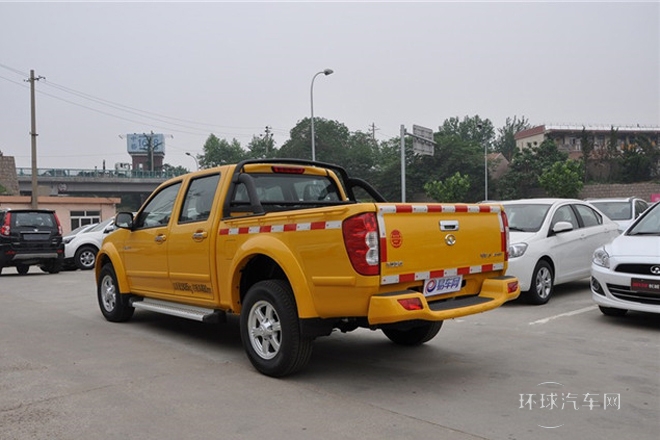 2013款 2.4L歐洲版 兩驅(qū)領(lǐng)航型大雙排