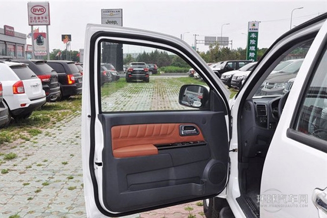 2013款 2.4L歐洲版 四驅(qū)精英型小雙排