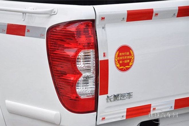 2013款 2.4L歐洲版 四驅精英型小雙排