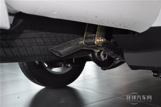 2013款 2.4L歐洲版 四驅(qū)精英型大雙排