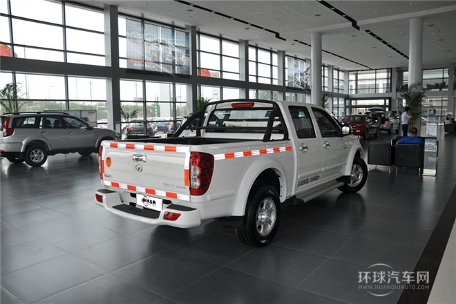 2013款 2.4L歐洲版 四驅(qū)精英型大雙排