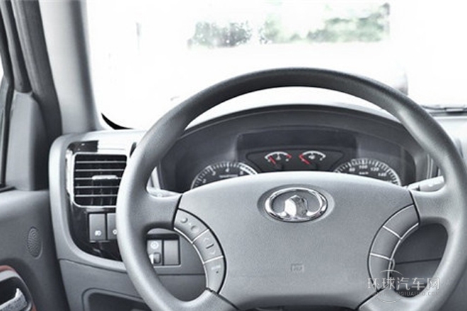 2013款 2.4L歐洲版 四驅領航型小雙排