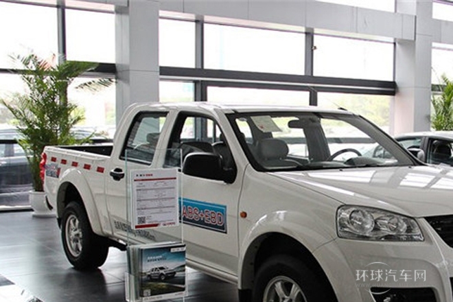 2013款 2.4L歐洲版 四驅(qū)領(lǐng)航型小雙排