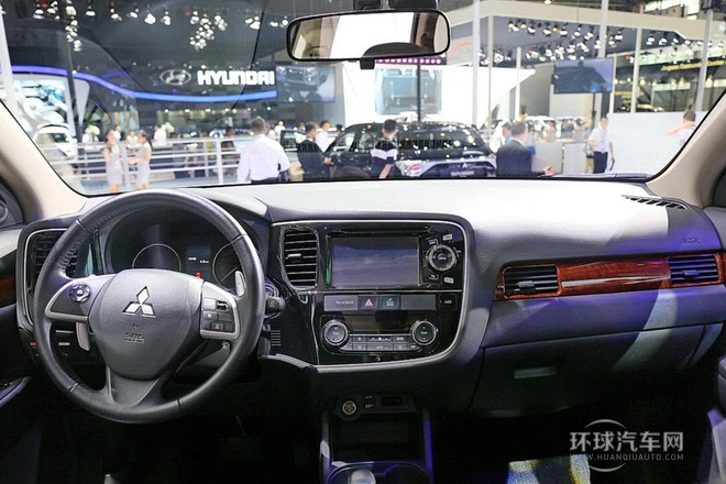 2014款 2.0L 兩驅(qū)運(yùn)動(dòng)超值版 5座