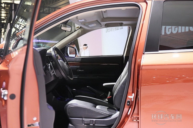 2014款 2.0L 兩驅運動超值版 5座