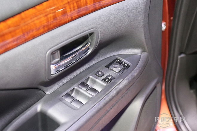 2014款 2.0L 兩驅(qū)運(yùn)動(dòng)超值版 5座