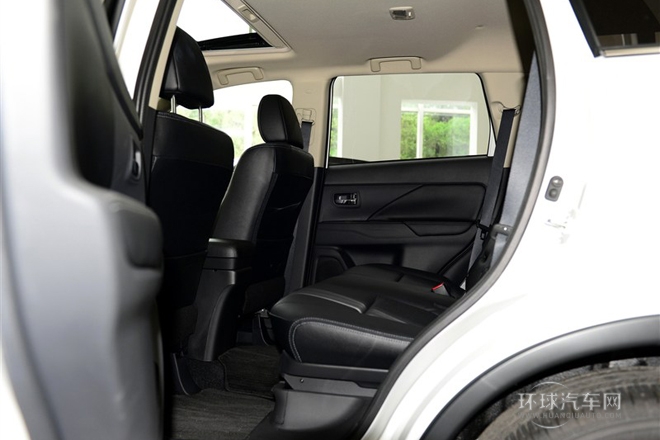 2014款 2.4L 四驅(qū)豪華超值版 5座