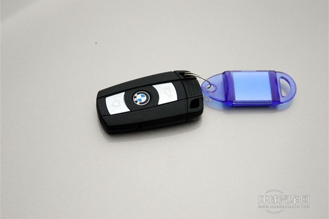 2011款 120i 敞篷轎跑車