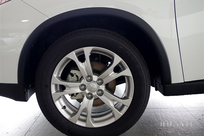 2014款 2.4L 四驅(qū)豪華超值版 7座