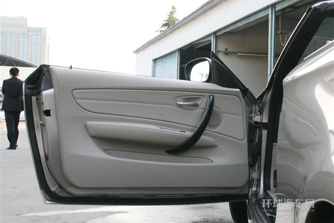 2011款 120i 敞篷轎跑車
