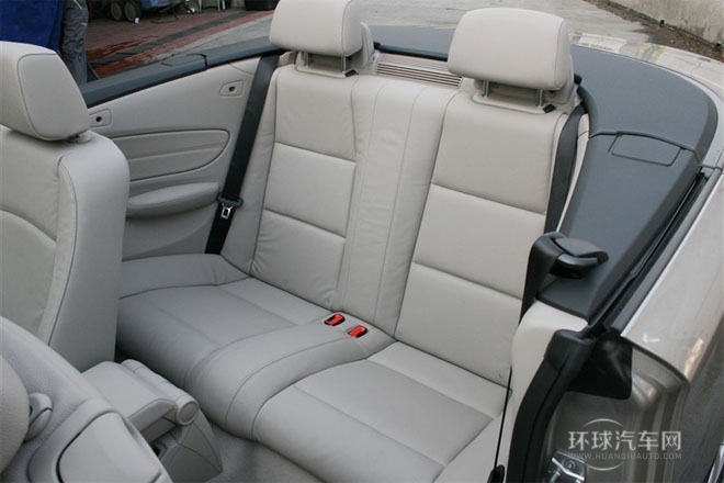 2011款 120i 敞篷轎跑車