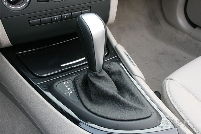 2011款 120i 敞篷轎跑車