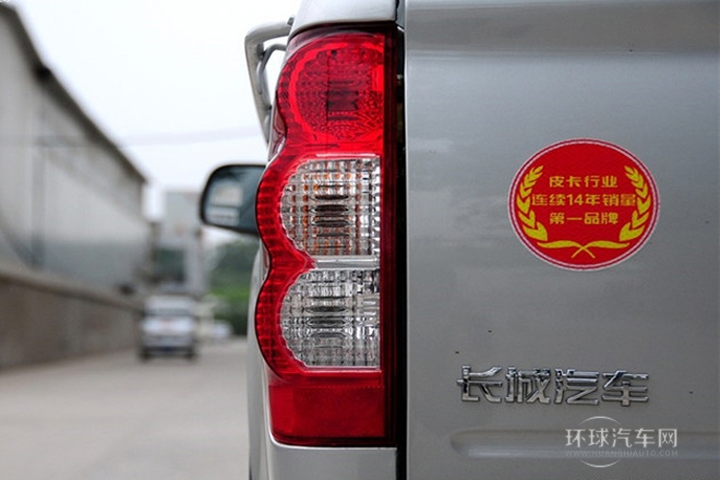 2011款 2.8T商務(wù)版 豪華型小雙排