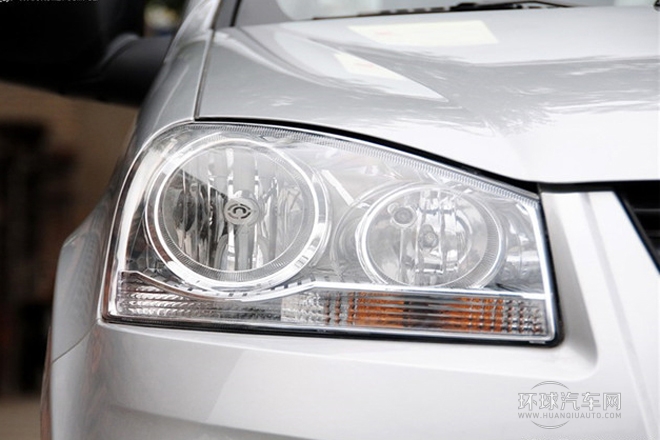 2011款 2.8T商務(wù)版 豪華型小雙排