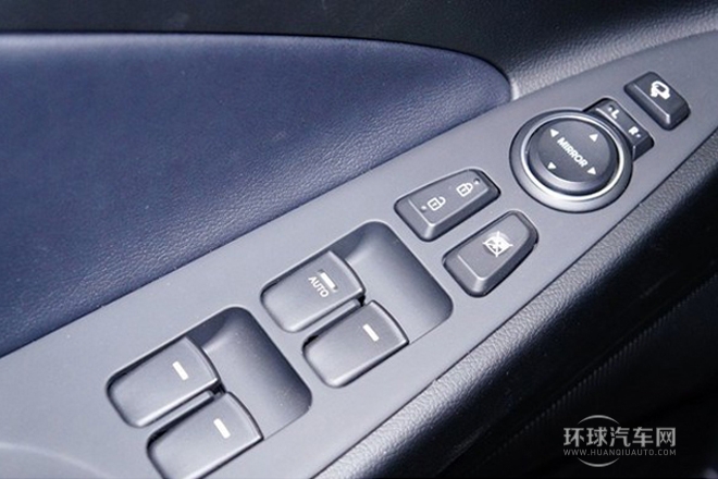 2014款 2.0L 自動領先型