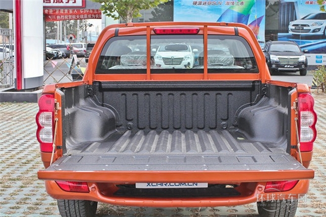 2011款 2.4L公務(wù)版 豪華型 兩驅(qū)大雙排