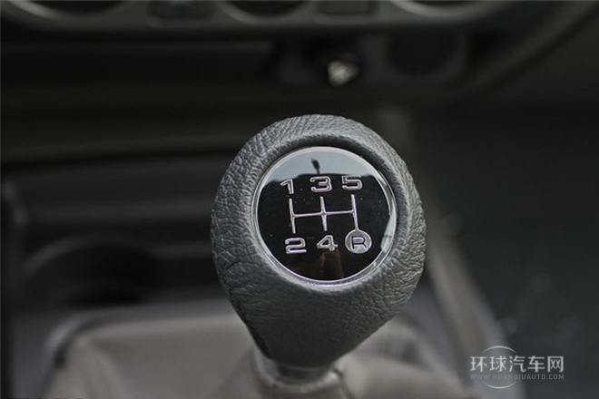 2011款 2.4L公務(wù)版 豪華型 兩驅(qū)大雙排