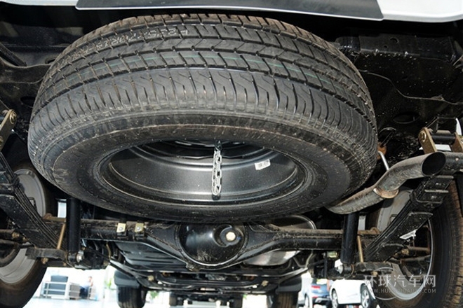 2011款 2.4L公務版 豪華型 四驅小雙排