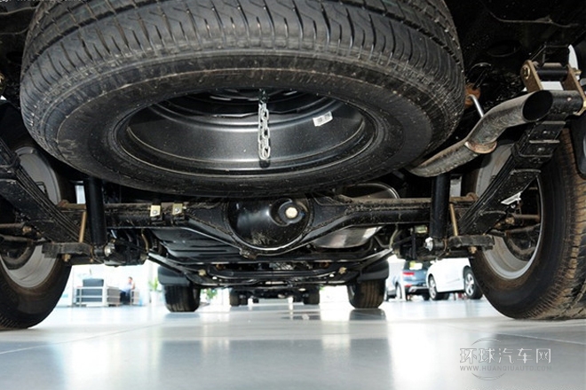 2011款 2.4L公務版 豪華型 四驅小雙排