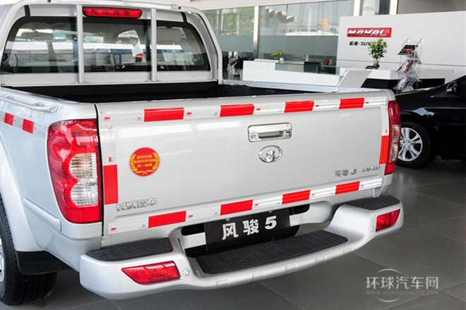 2011款 2.4L公務版 豪華型 四驅小雙排