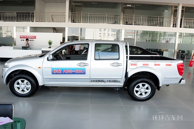 2011款 2.4L公務(wù)版 豪華型 四驅(qū)小雙排