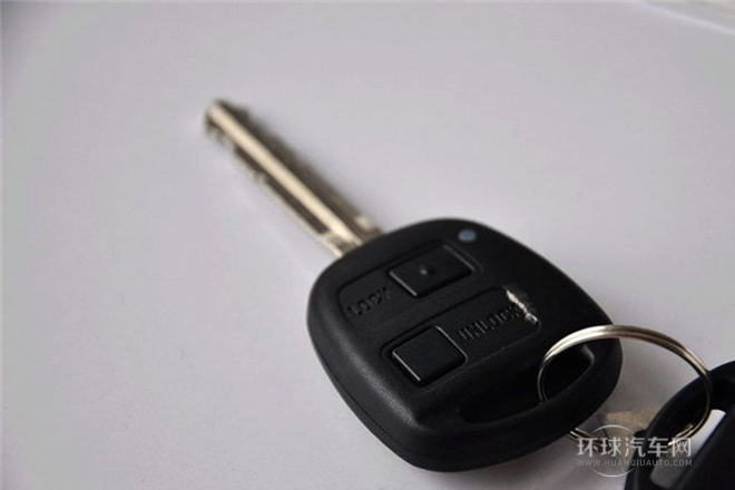 2011款 2.4L公務版 豪華型 四驅大雙排