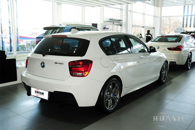 2013款 改款 M135i 5門版