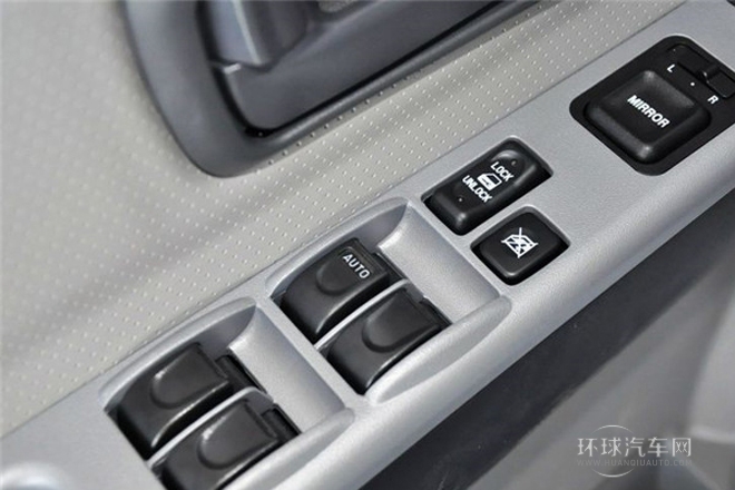 2011款 2.4L公務版 豪華型 四驅大雙排