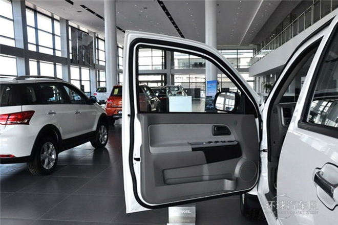 2011款 2.4L公務版 豪華型 四驅大雙排