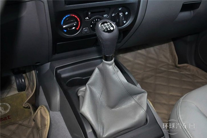 2011款 2.4L公務版 豪華型 四驅大雙排