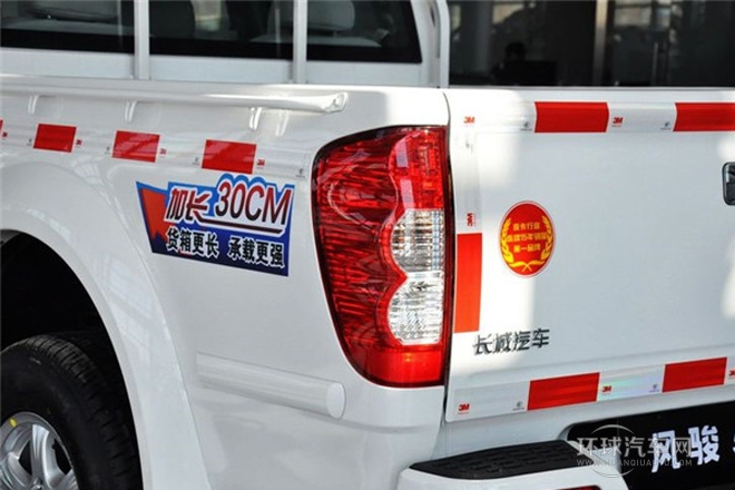 2011款 2.4L公務版 豪華型 四驅大雙排