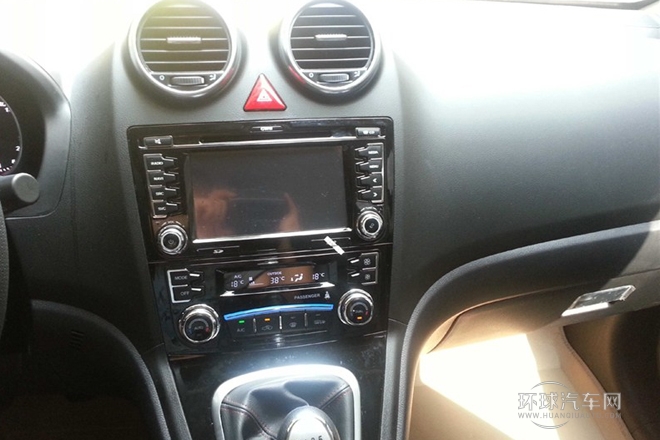 2013款升級版 1.5T  手動兩驅精英型