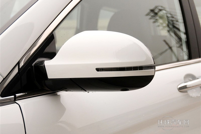 2013款 運動版 1.5T 手動四驅尊貴型