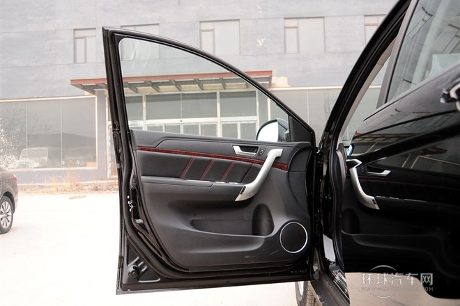 2013款 運(yùn)動(dòng)版 1.5T 手動(dòng)四驅(qū)精英型