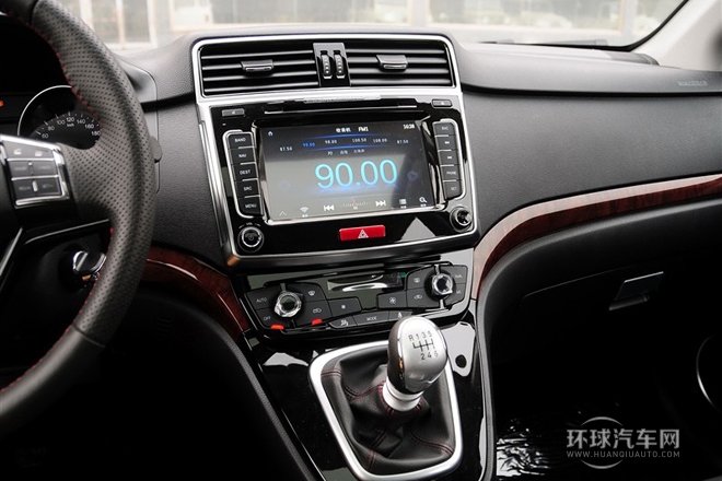 2013款 運動版 1.5T 手動四驅精英型