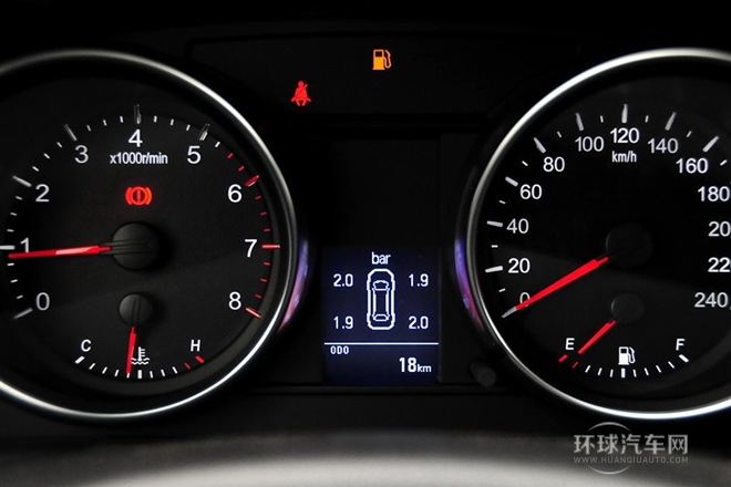 2013款 運(yùn)動(dòng)版 1.5T 手動(dòng)四驅(qū)精英型